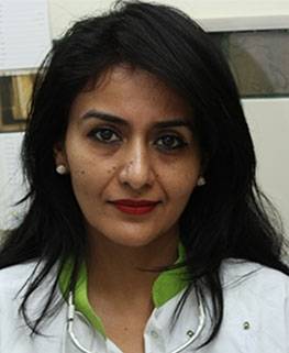 DR. Sunali Joshi Kashyap best dentist in noida 