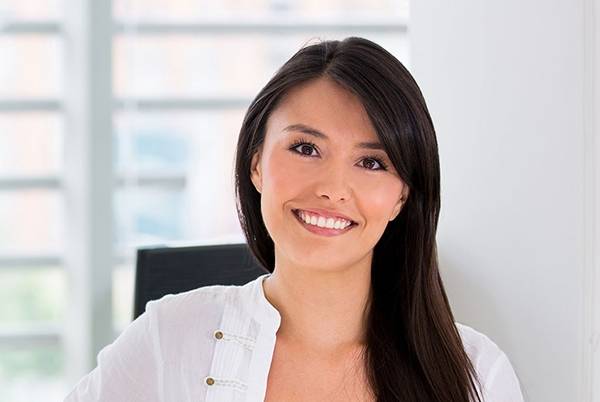 GIVE YOUR SMILE A DAZZLING TRANSFORMATION WITH BEST COSMETIC...